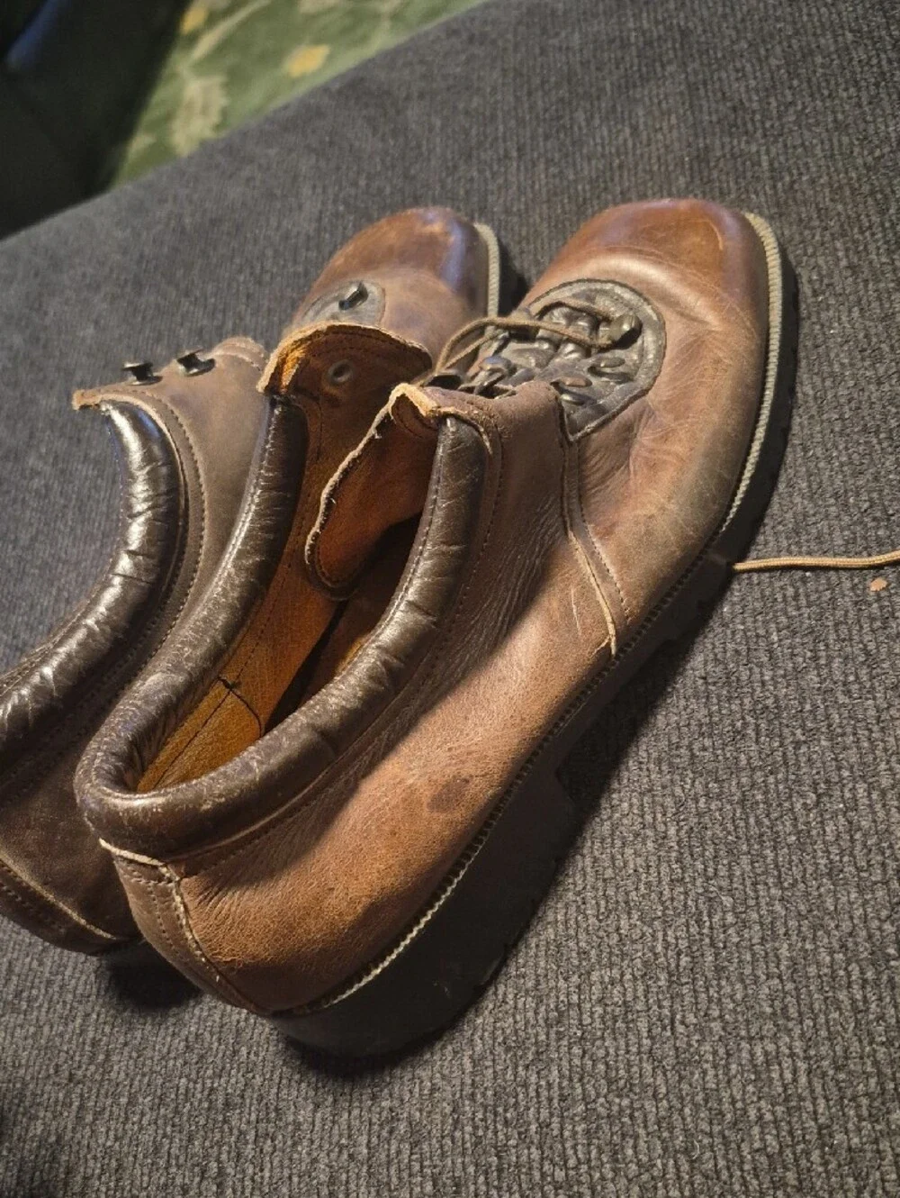 Men's Brown Leather Lace-Up Derby Shoes